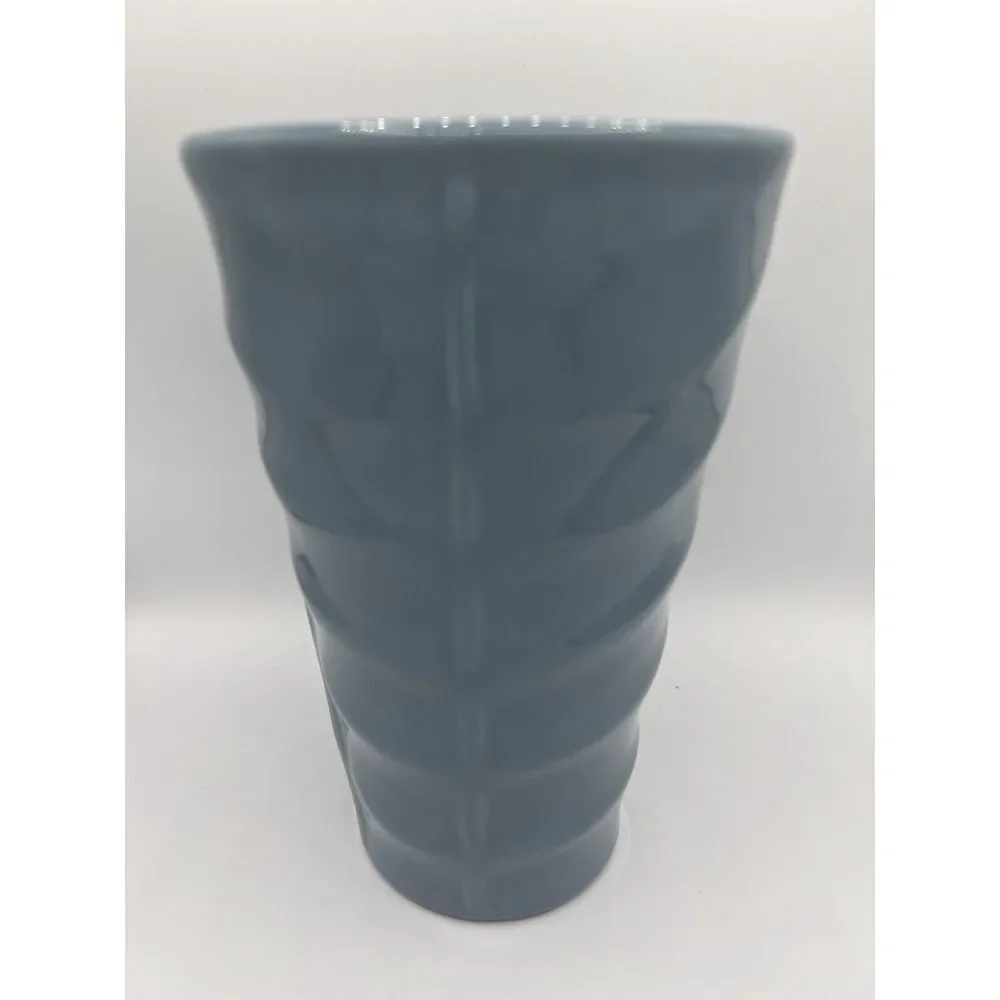 Bauer Company Pottery‎ Medium Madagascar Blue Leaf Vase Los Angeles Calif USA